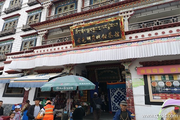 去西藏旅游可以購(gòu)買(mǎi)什么