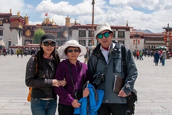 報(bào)團(tuán)去西藏旅游7天多少錢(qián)